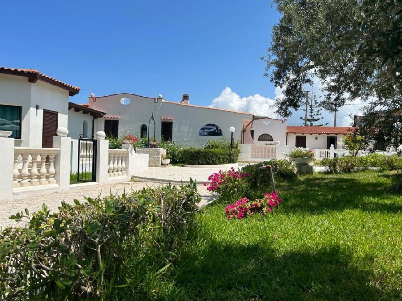 Villa Nunziatella Badia Trappeto  Buitenkant foto