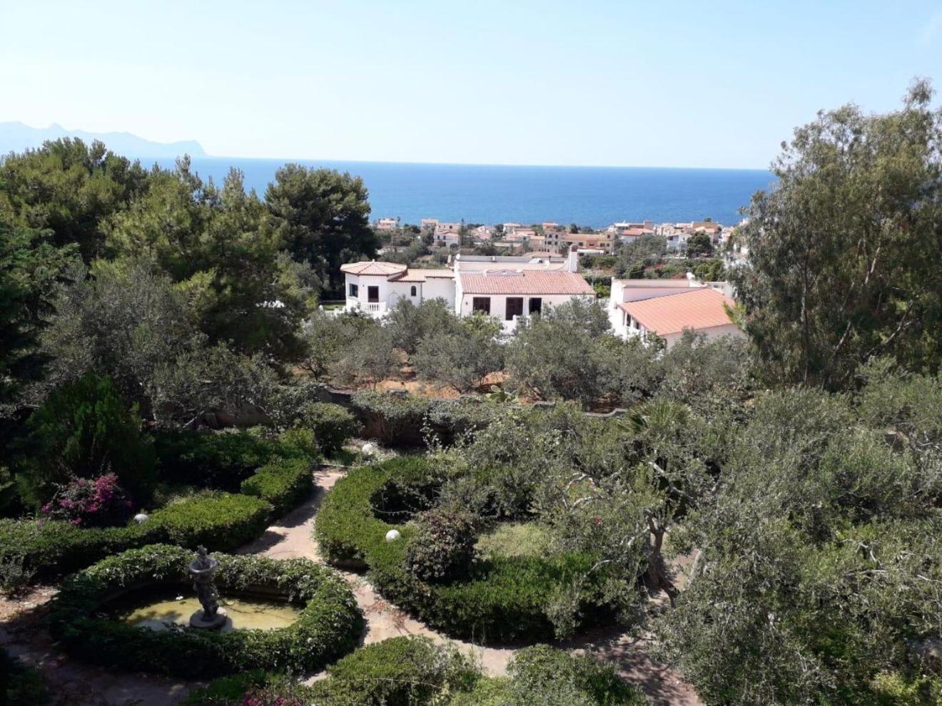 Villa Nunziatella Badia Trappeto  Buitenkant foto